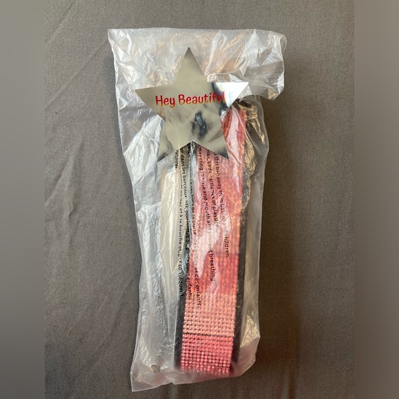 NWT Victoria's Secret Keychain/Wristlet Strap - Picture 5 of 7